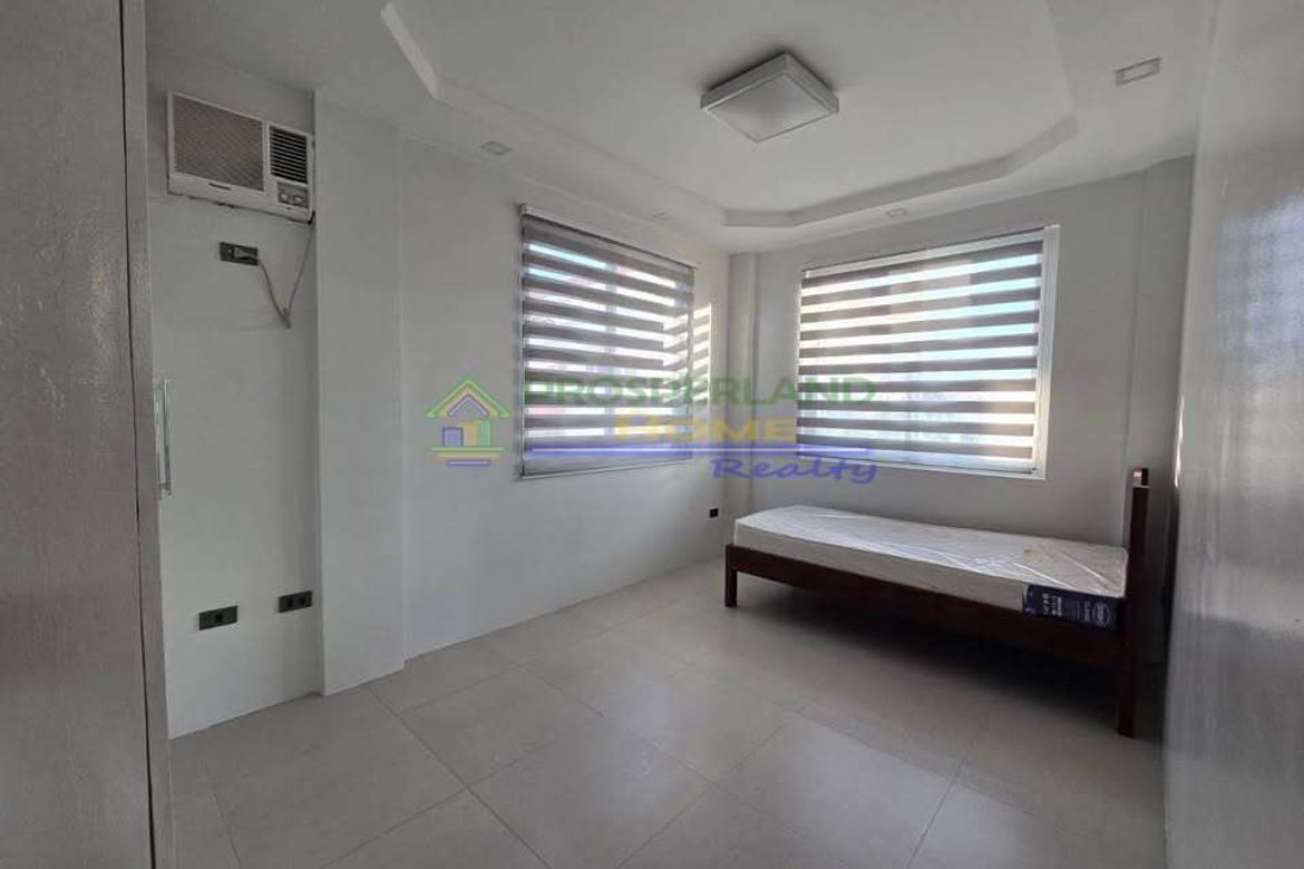 4 Bedroom House for Rent in Santa Rosa, Laguna photo 8
