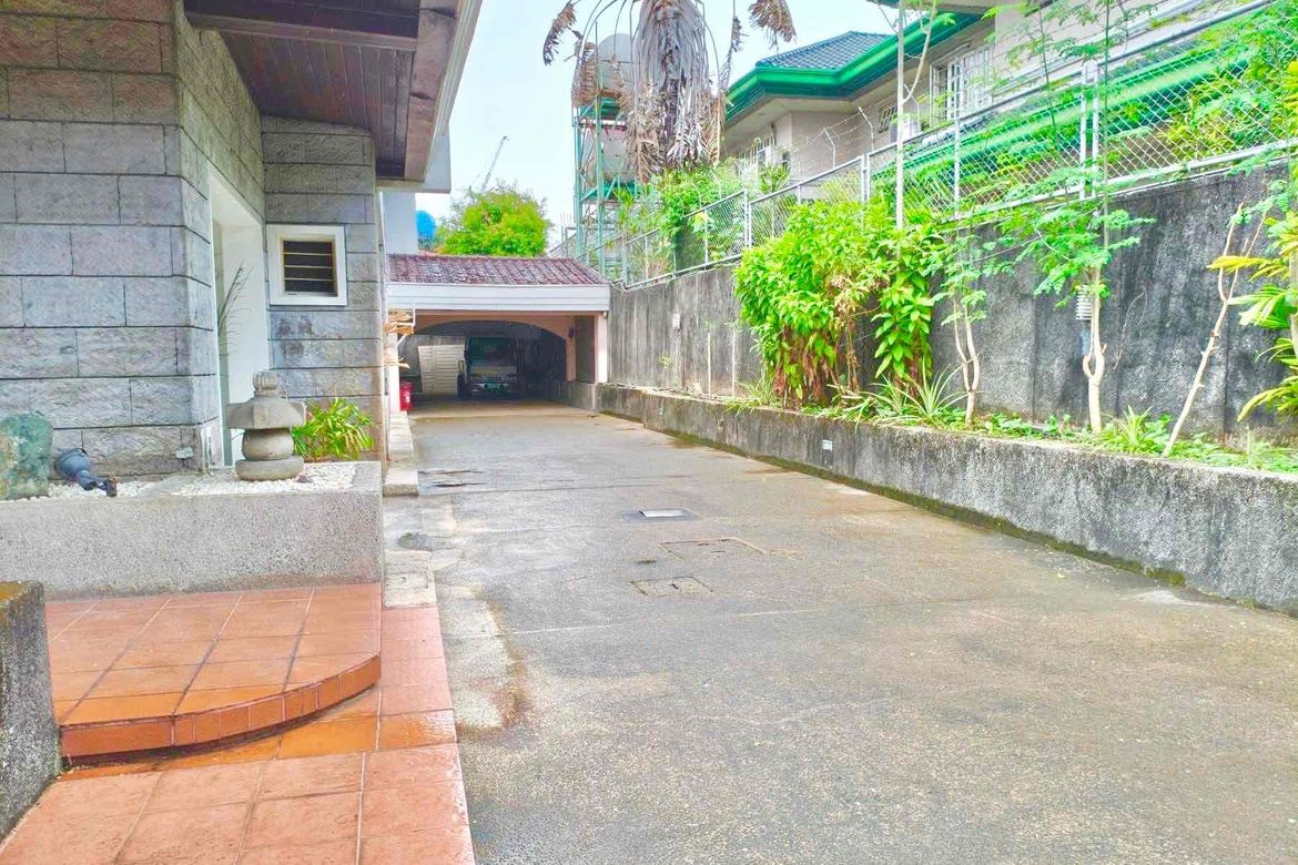 4 Bedroom House for Rent in Wack-Wack Greenhills, Mandaluyong, Metro Manila near MRT-3 Santolan photo 6