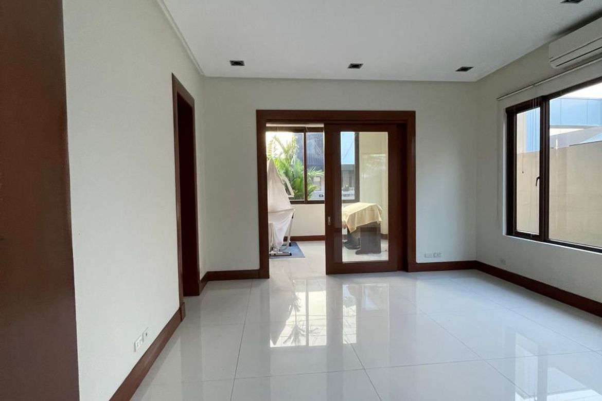 4 Bedroom House for Rent in Wack-Wack Greenhills, Mandaluyong, Metro Manila photo 3