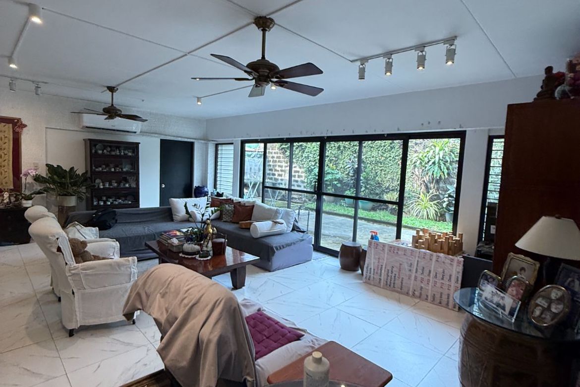 4 Bedroom House for Rent in White Plains, Quezon City, Metro Manila