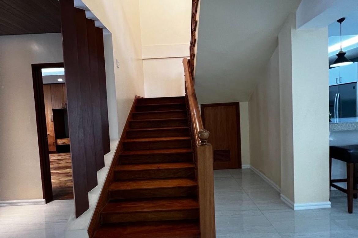 4 Bedroom House for Sale in Addition Hills, San Juan, Metro Manila – photo 3