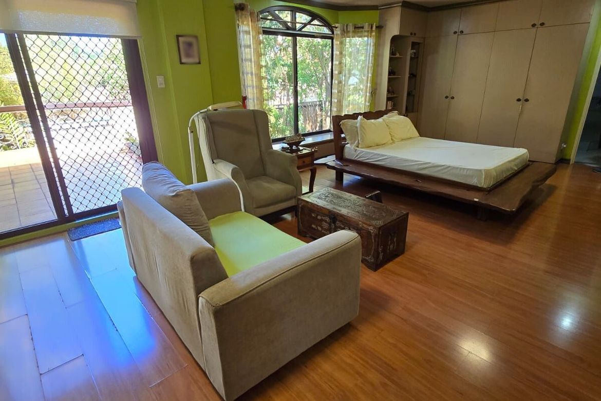 4 Bedroom House for Sale in Alabang, Muntinlupa, Metro Manila – photo 2