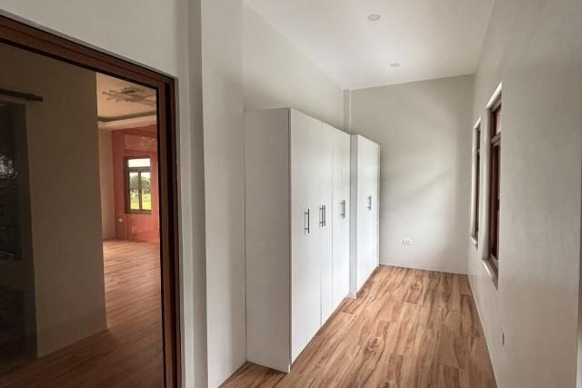 4 Bedroom House for Sale in Alabang, Muntinlupa, Metro Manila – photo 7