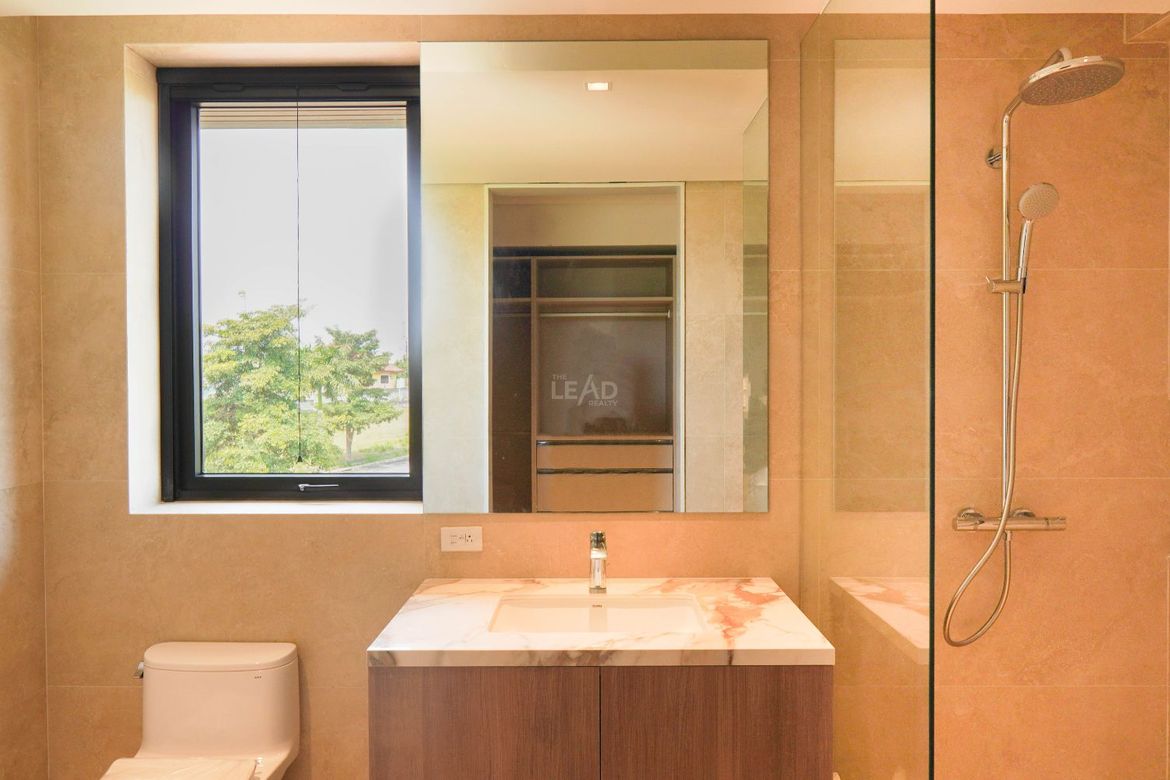4 Bedroom House for Sale in Alabang West Village, Almanza Dos, Las Piñas, Metro Manila – photo 6