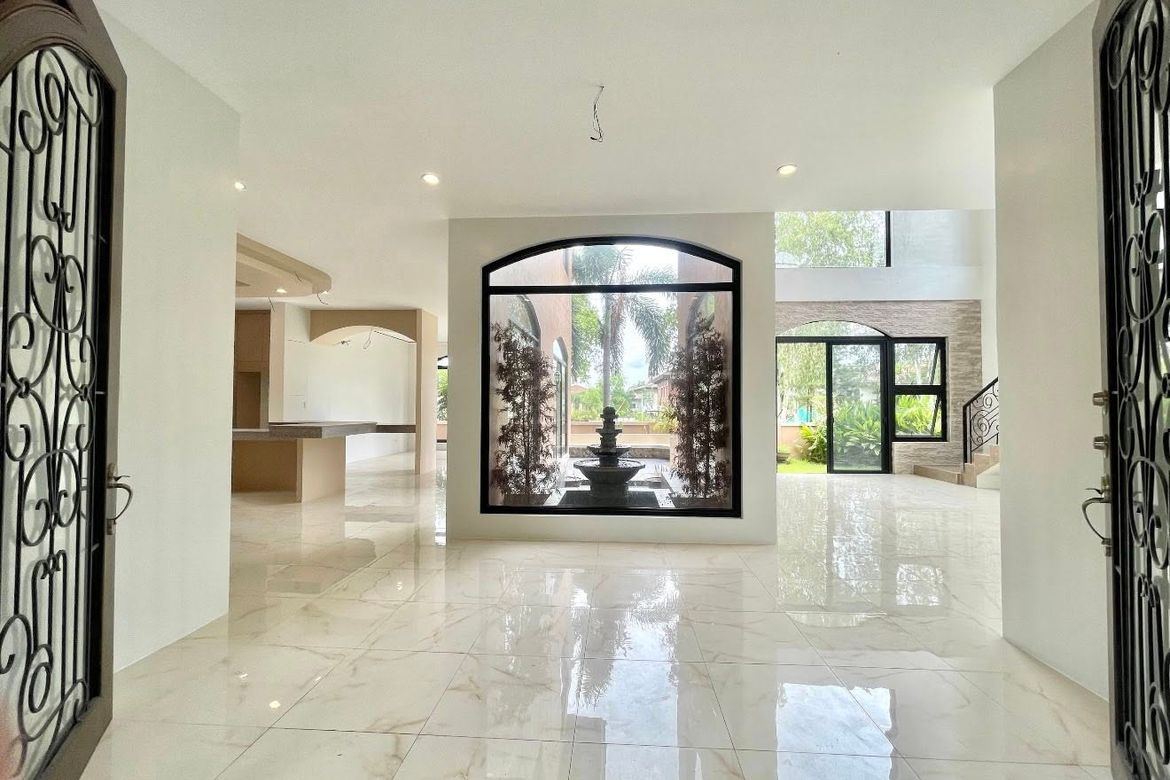 4 Bedroom House for Sale in Almanza Dos, Las Piñas, Metro Manila – photo 4