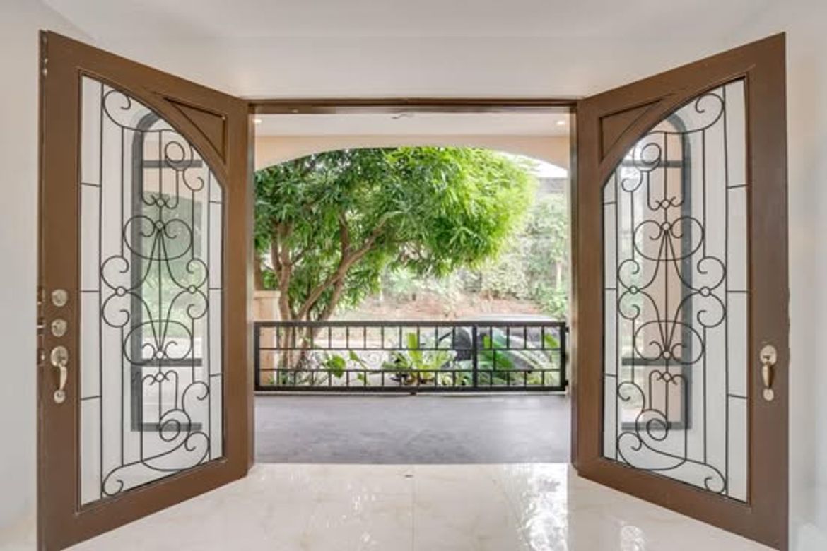 4 Bedroom House for Sale in Almanza Dos, Las Piñas, Metro Manila – photo 8