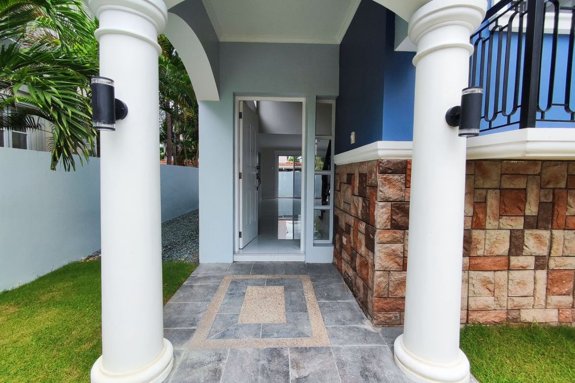 4 Bedroom House for Sale in Almanza Dos, Las Piñas, Metro Manila – photo 3