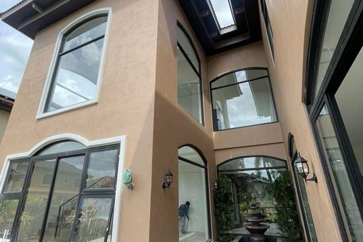 4 Bedroom House for Sale in Almanza Dos, Las Piñas, Metro Manila
