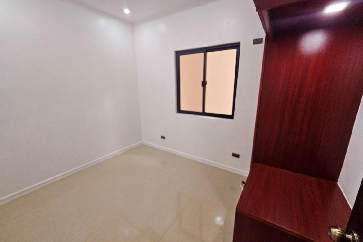 4 Bedroom House for Sale in Almanza Dos, Las Piñas, Metro Manila – photo 7