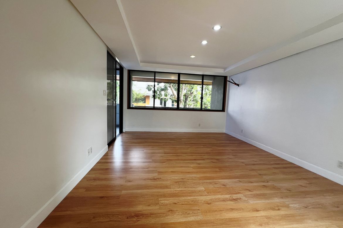 4 Bedroom House for Sale in Almanza Dos, Las Piñas, Metro Manila – photo 8