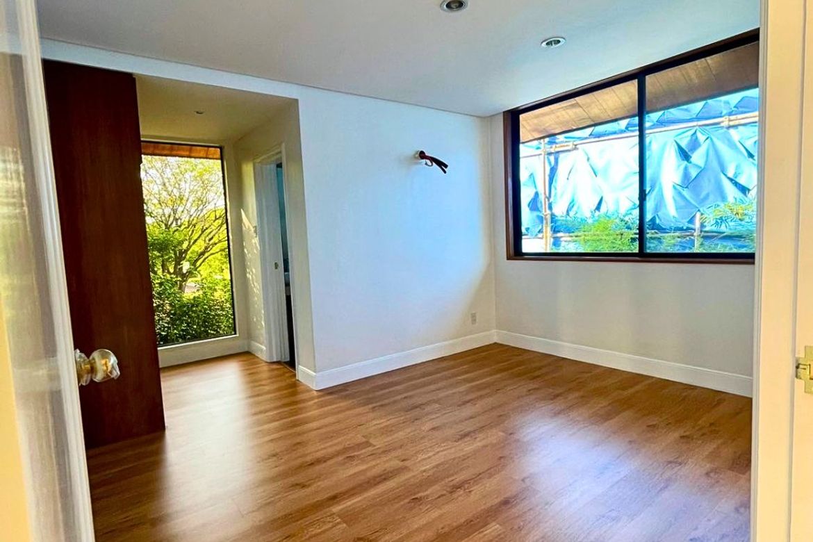 4 Bedroom House for Sale in Almanza Dos, Las Piñas, Metro Manila – photo 7
