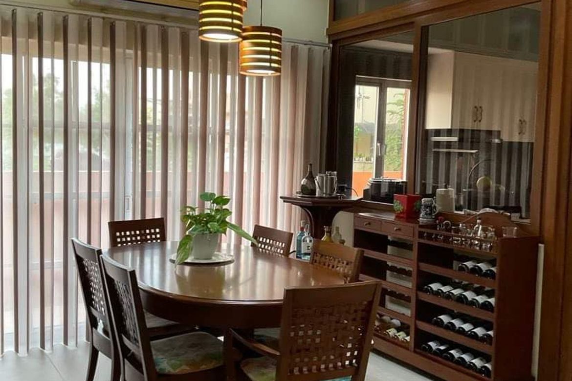 4 Bedroom House for Sale in Almanza Dos, Las Piñas, Metro Manila – photo 2