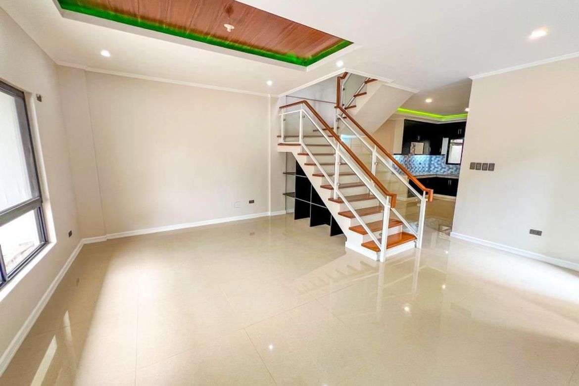 4 Bedroom House for Sale in Almanza Dos, Las Piñas, Metro Manila – photo 3