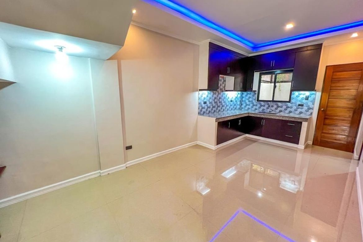 4 Bedroom House for Sale in Almanza Dos, Las Piñas, Metro Manila – photo 5
