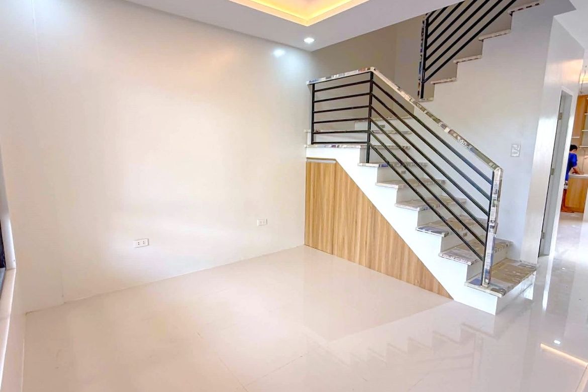 4 Bedroom House for Sale in Almanza Uno, Las Piñas, Metro Manila – photo 4