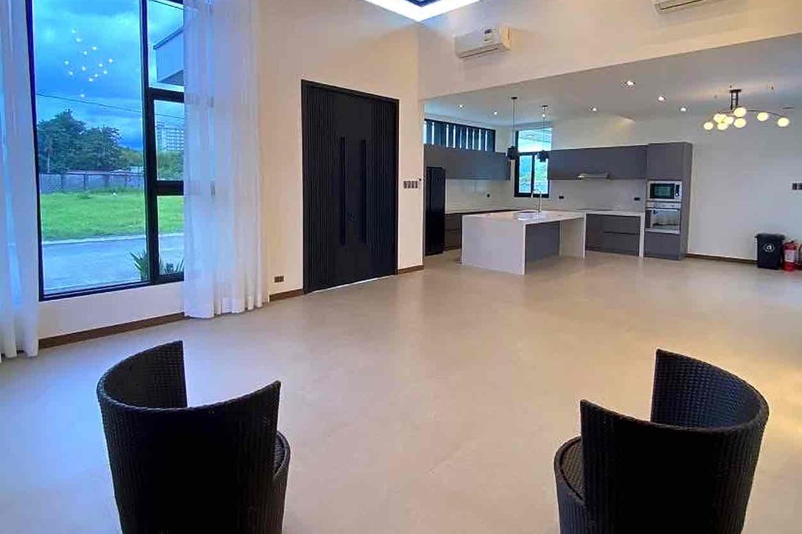 4 Bedroom House for Sale in Amsic, Angeles, Pampanga – photo 7