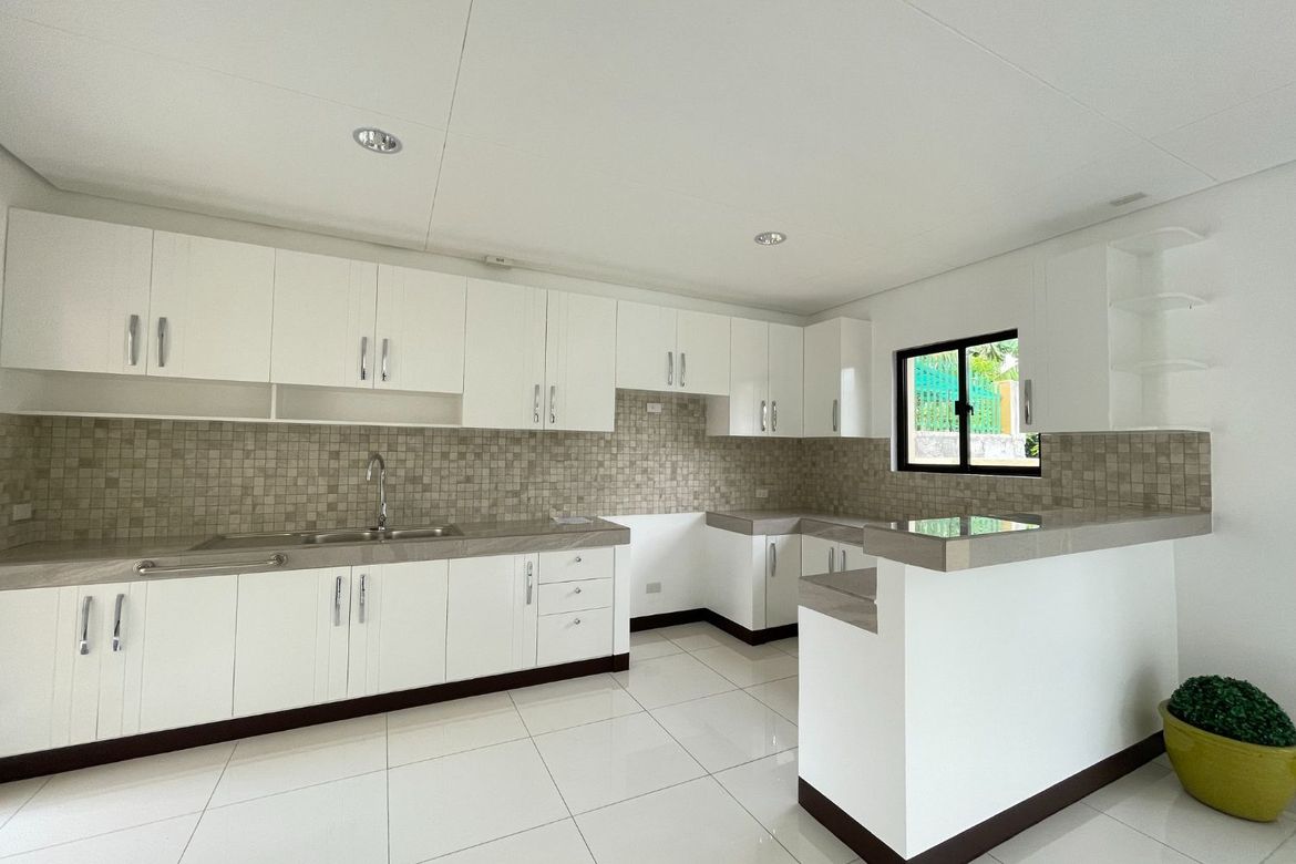 4 Bedroom House for Sale in Anabu I-D, Imus, Cavite – photo 6