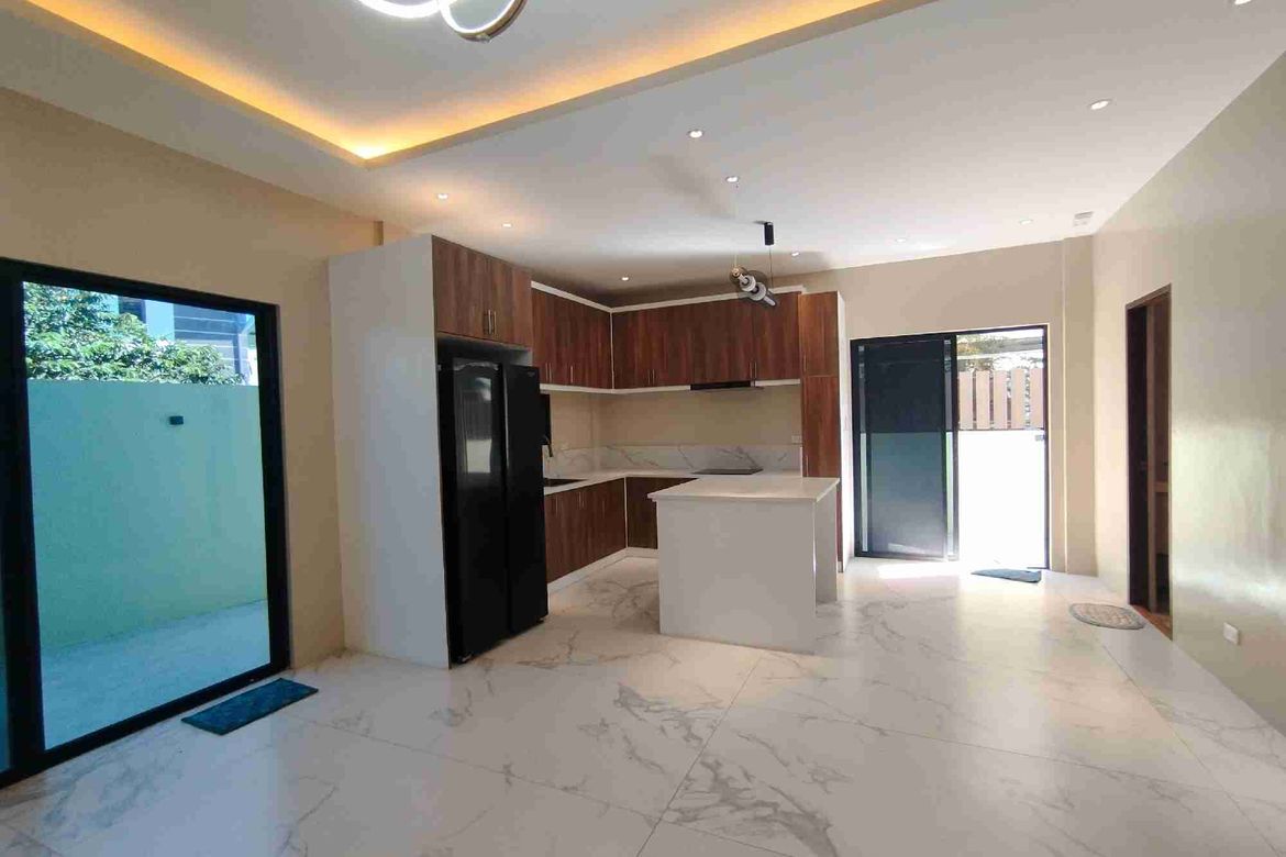 4 Bedroom House for Sale in Anabu II-C, Imus, Cavite – photo 3