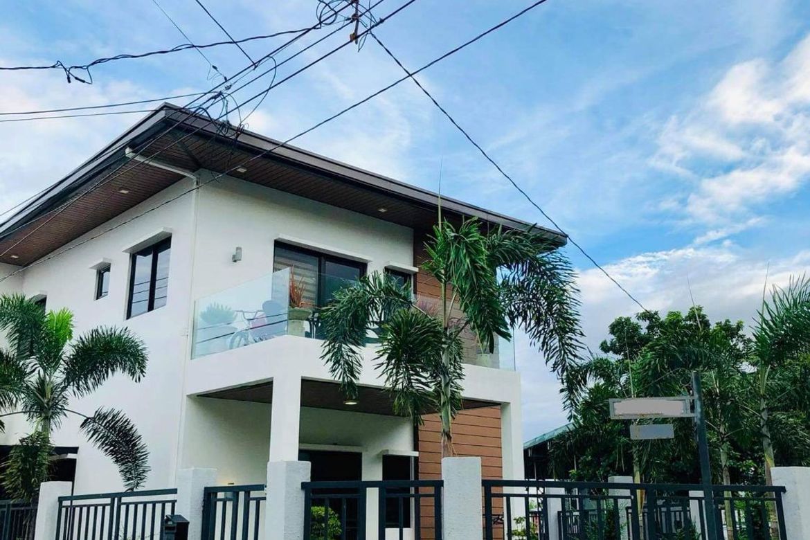 4 Bedroom House for Sale in Angeles, Pampanga