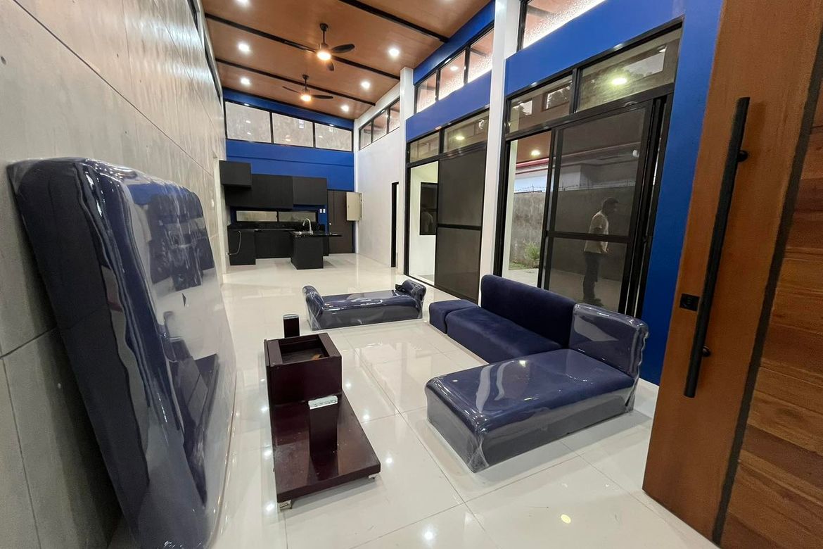 4 Bedroom House for Sale in Anunas, Angeles, Pampanga – photo 2