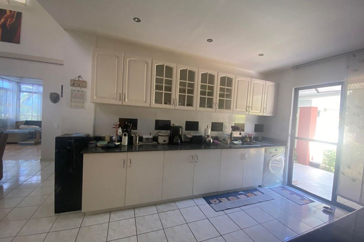 4 Bedroom House for Sale in Atabay, Alcoy, Cebu – photo 8