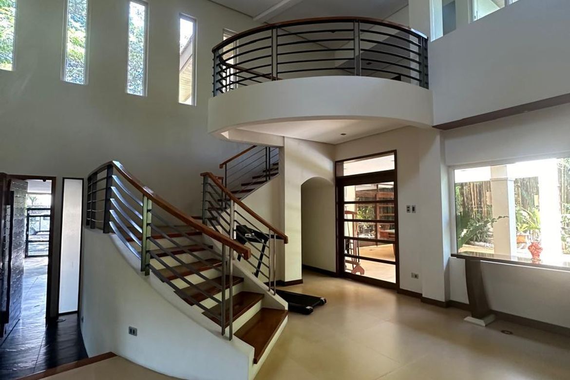 4 Bedroom House for Sale in Ayala Alabang Village, New Alabang Village, Muntinlupa, Metro Manila – photo 2