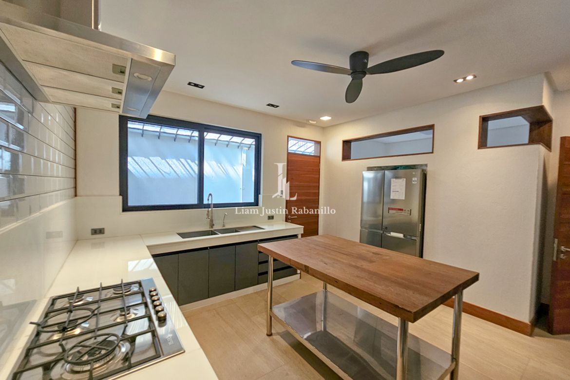 4 Bedroom House for Sale in Ayala Alabang Village, New Alabang Village, Muntinlupa, Metro Manila – photo 8