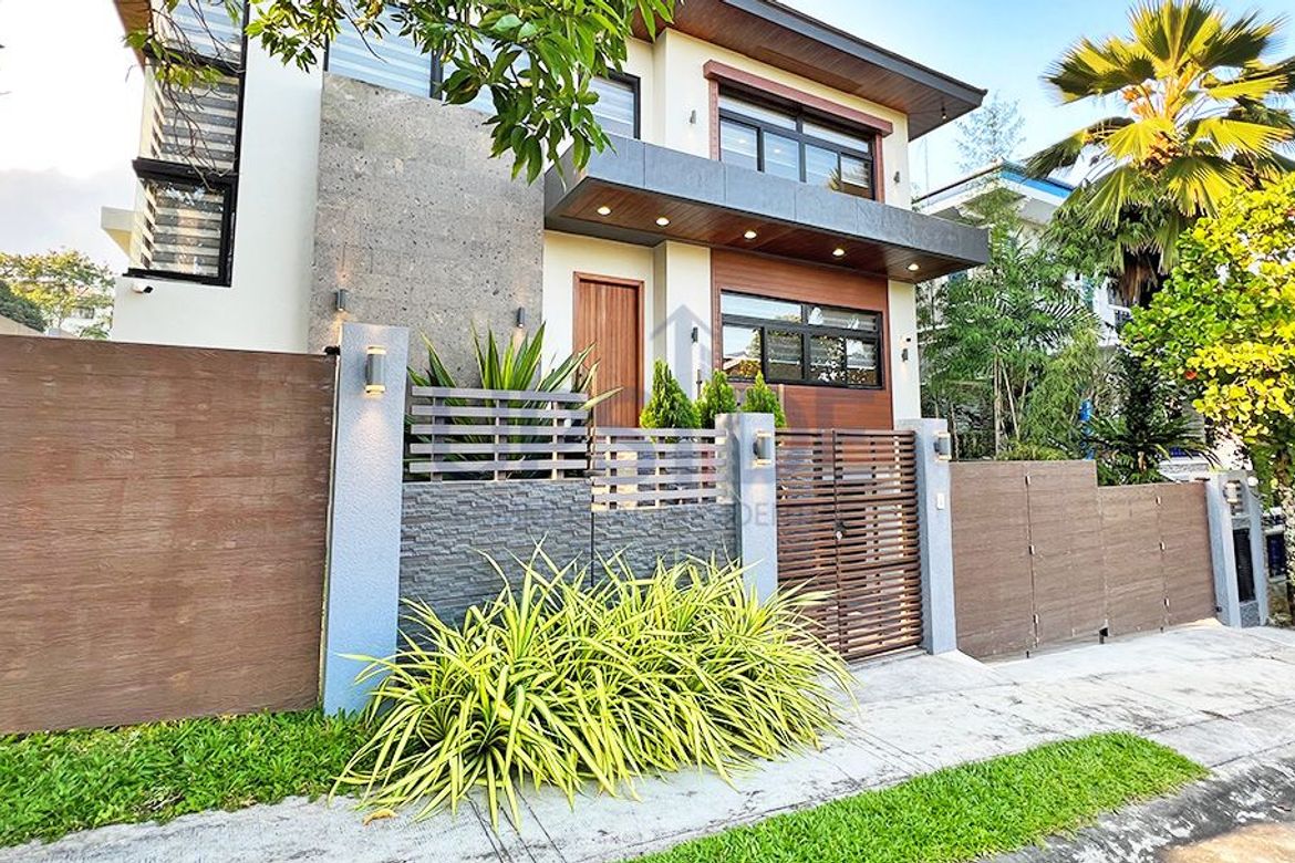 4 Bedroom House for Sale in Ayala Westgrove Heights, Inchican, Silang, Cavite