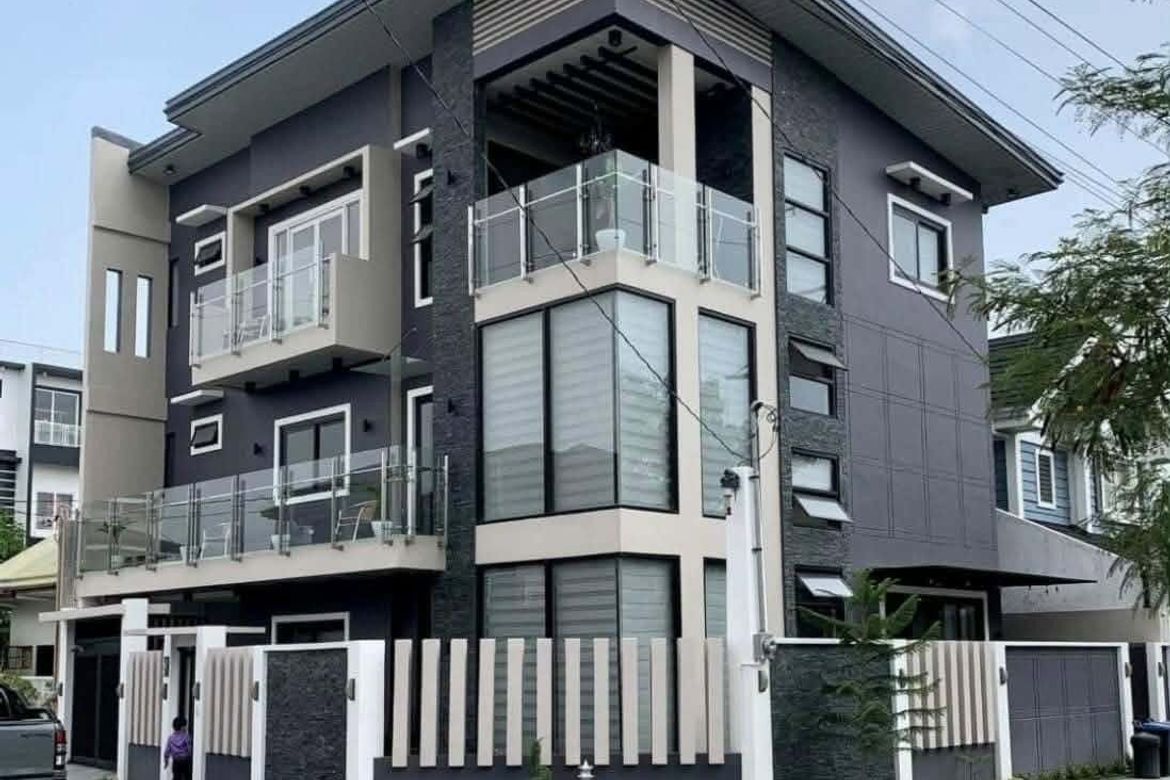 4 Bedroom House for Sale in Bacoor, Cavite