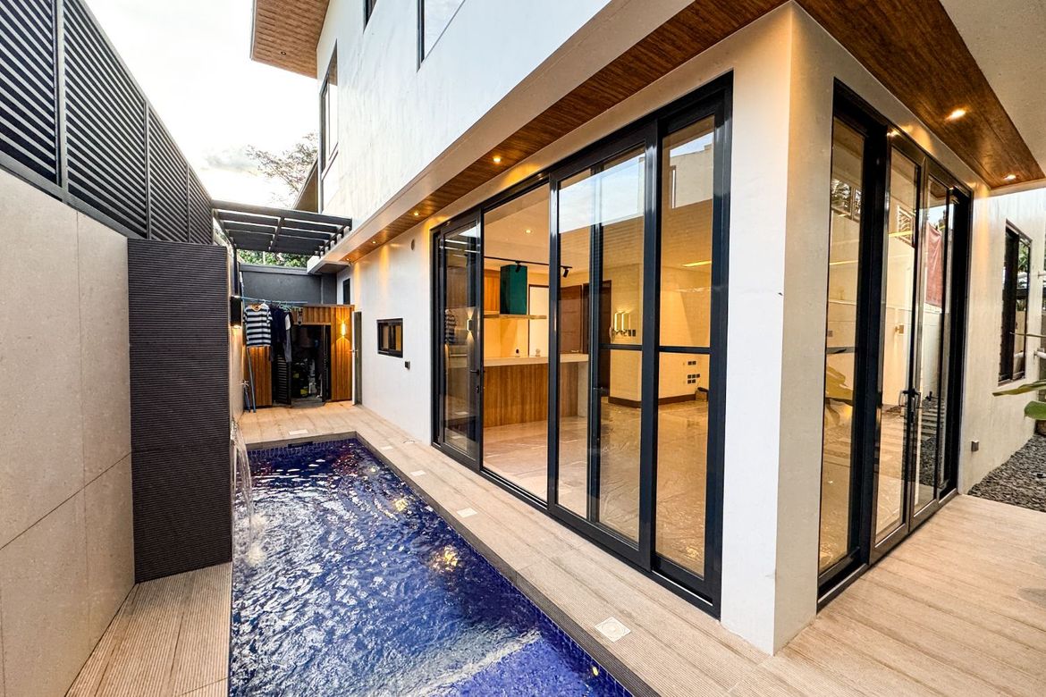 4 Bedroom House for Sale in Bagong Silangan, Quezon City, Metro Manila – photo 3