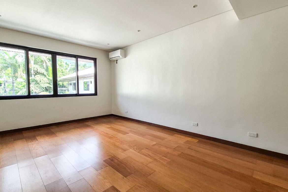 4 Bedroom House for Sale in Bagumbayan, Quezon City, Metro Manila – photo 6
