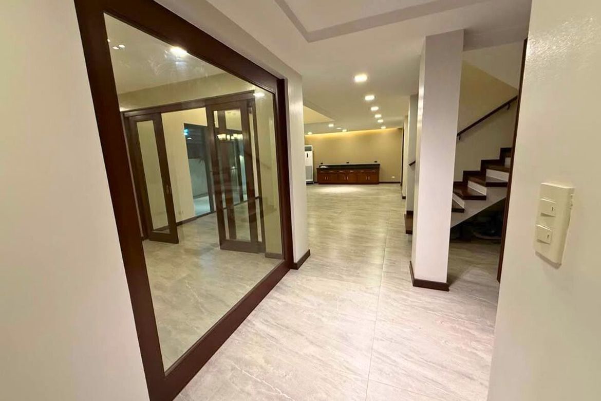 4 Bedroom House for Sale in Bagumbayan, Quezon City, Metro Manila – photo 2
