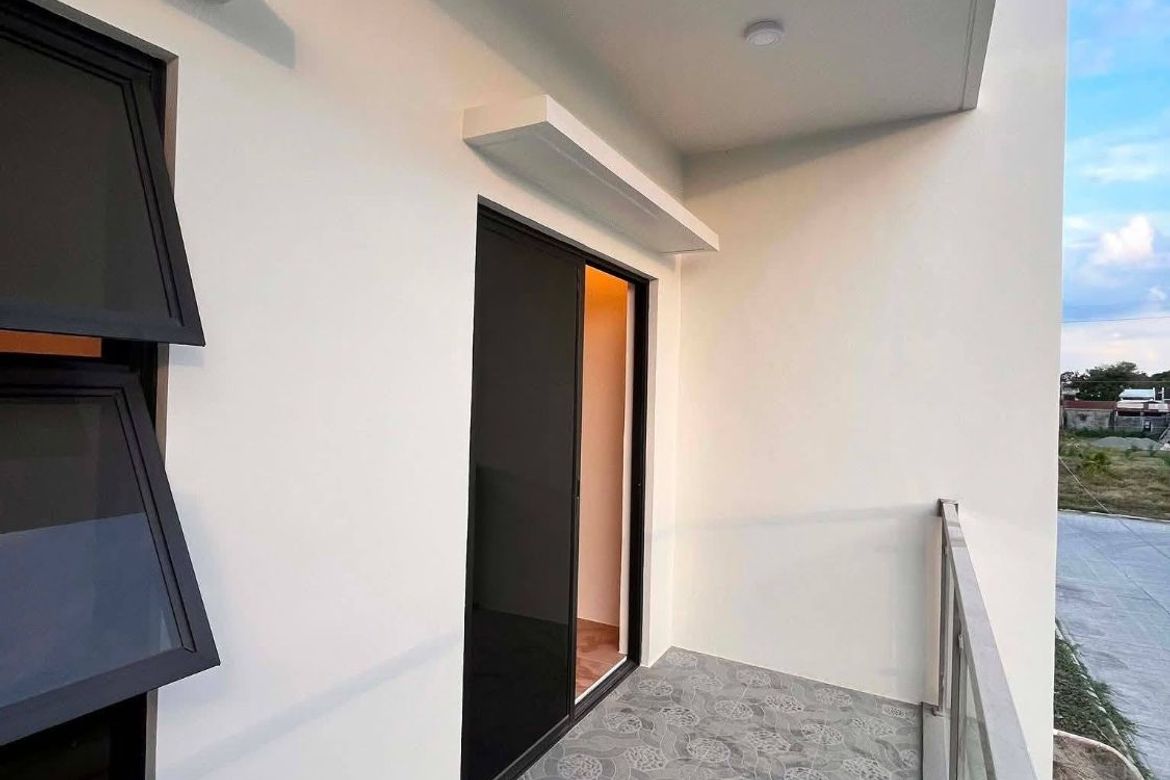 4 Bedroom House for Sale in Balibago, Santa Rosa, Laguna – photo 4