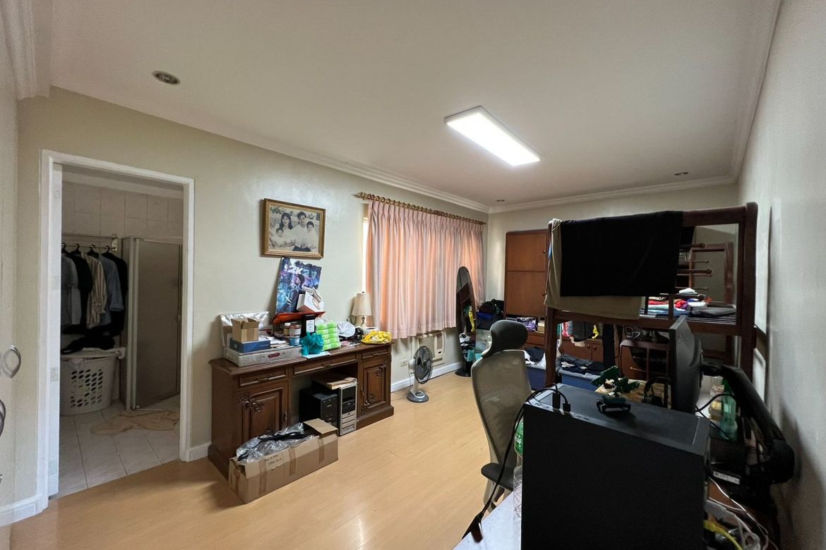 4 Bedroom House for Sale in Balong-Bato, San Juan, Metro Manila near LRT-2 J. Ruiz – photo 2