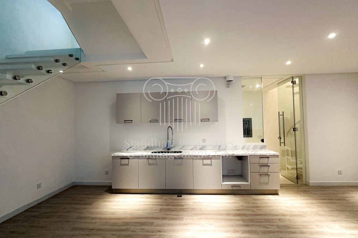 4 Bedroom House for Sale in Bambang, Taguig, Metro Manila