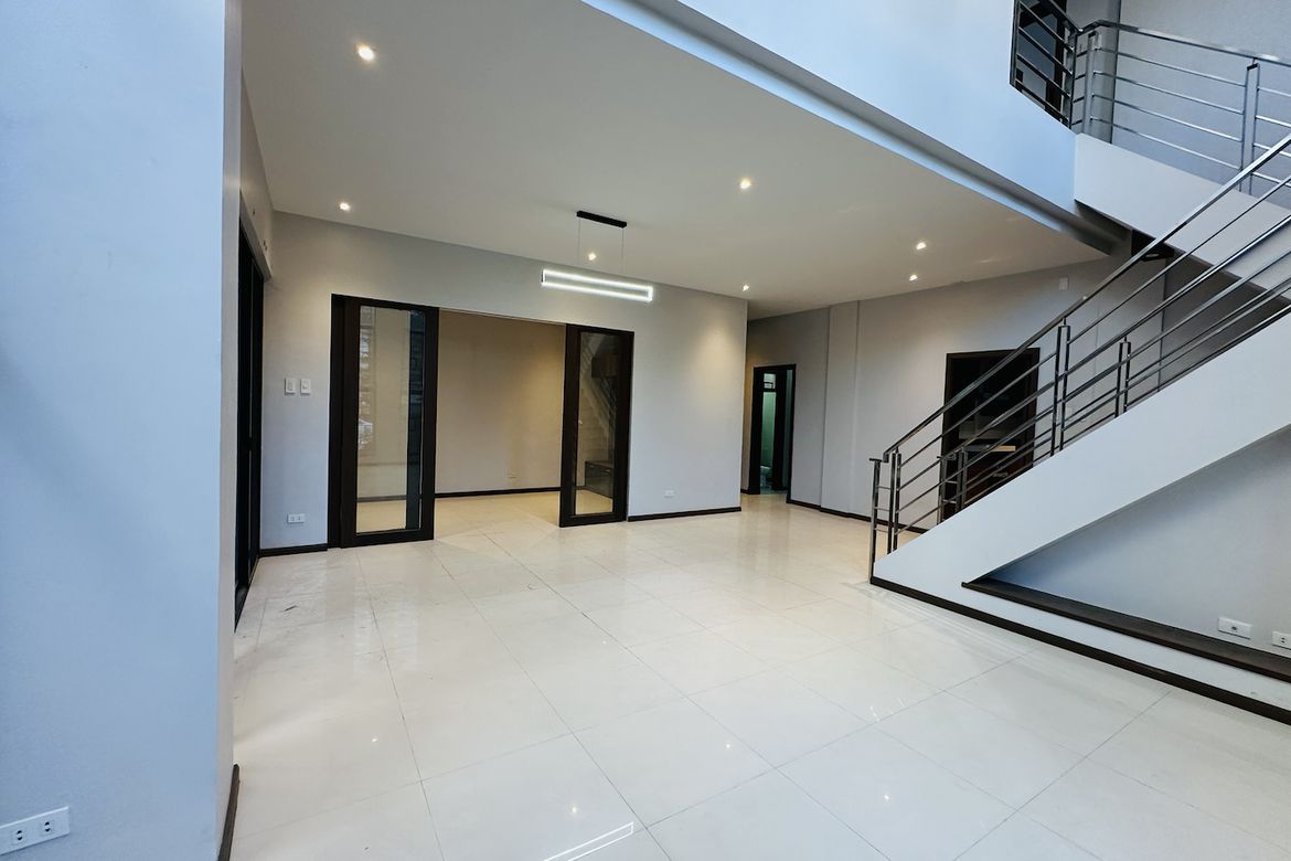 4 Bedroom House for Sale in Bambang, Taguig, Metro Manila – photo 2