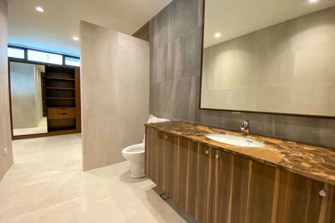 4 Bedroom House for Sale in Bambang, Taguig, Metro Manila – photo 7