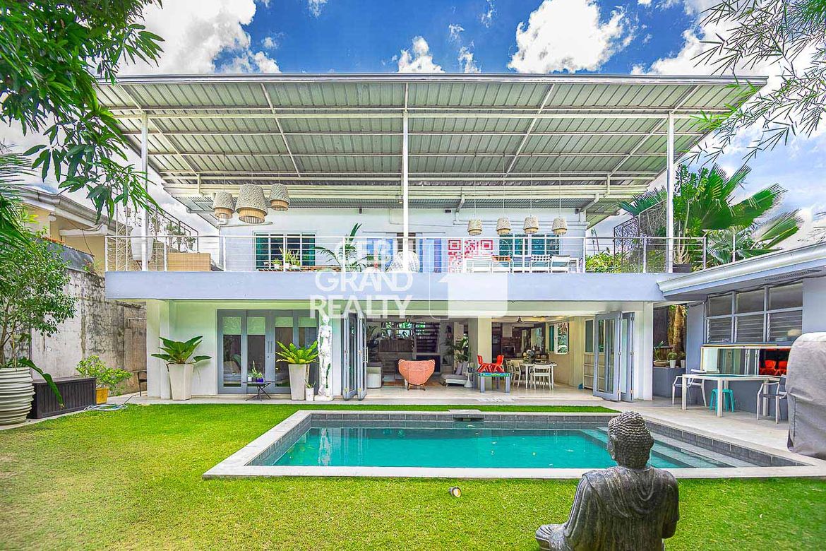 4 Bedroom House for Sale in Banilad, Cebu City, Cebu