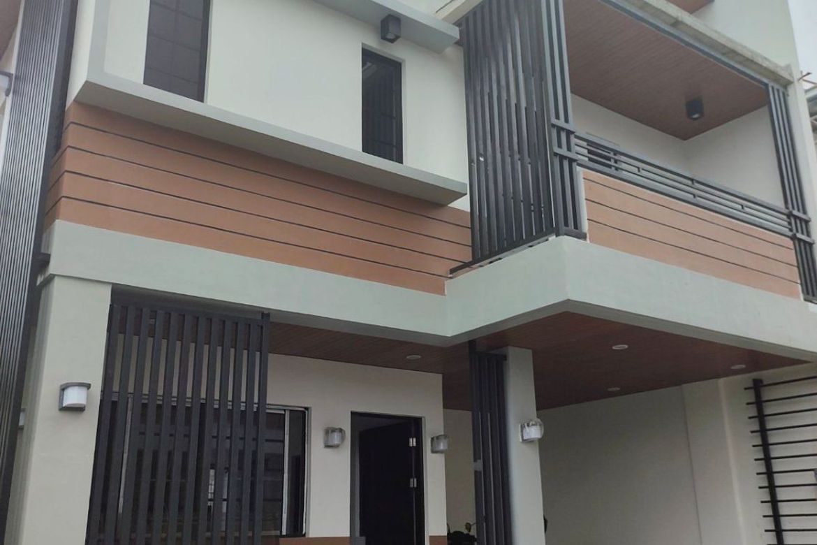 4 Bedroom House for Sale in Barangay 174, Caloocan, Metro Manila
