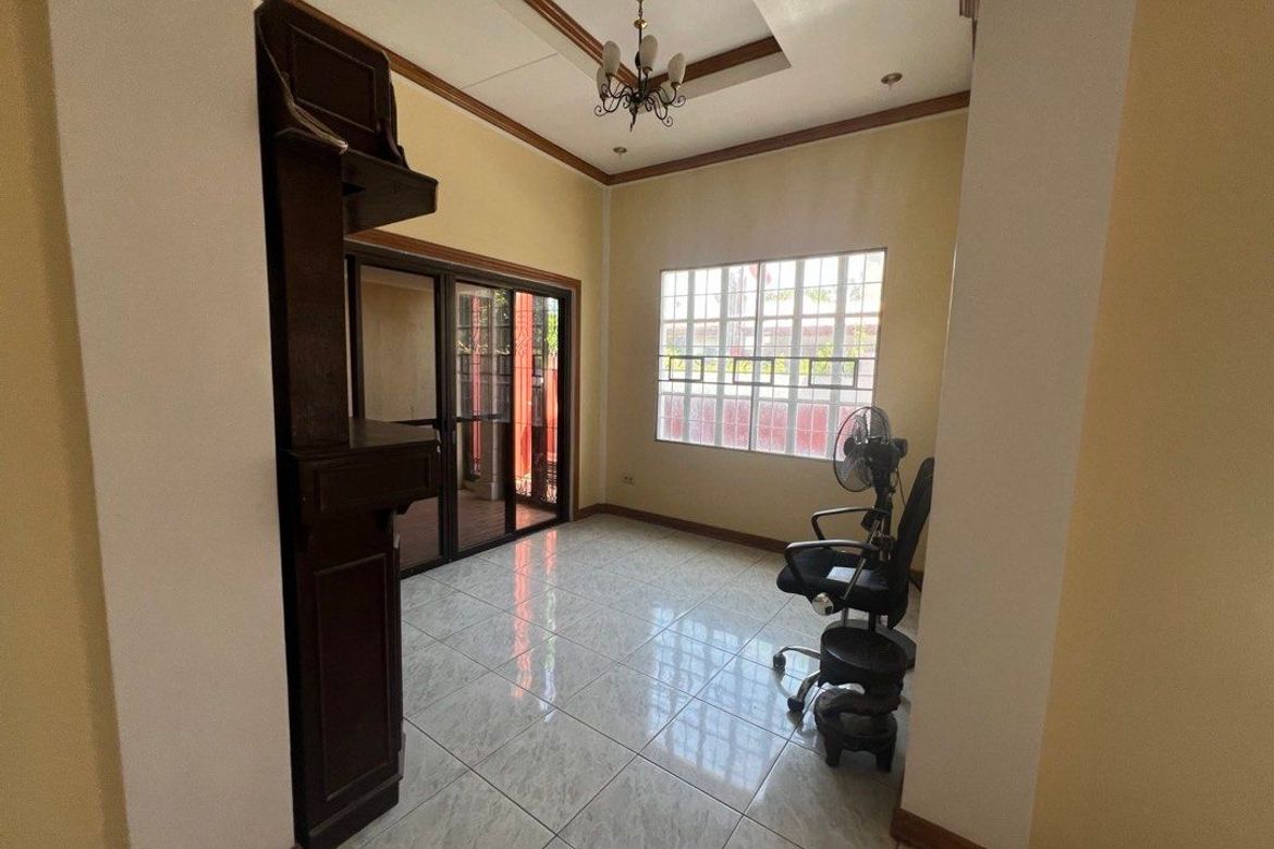 4 Bedroom House for Sale in Barangay 62-A, Cavite City, Cavite – photo 3