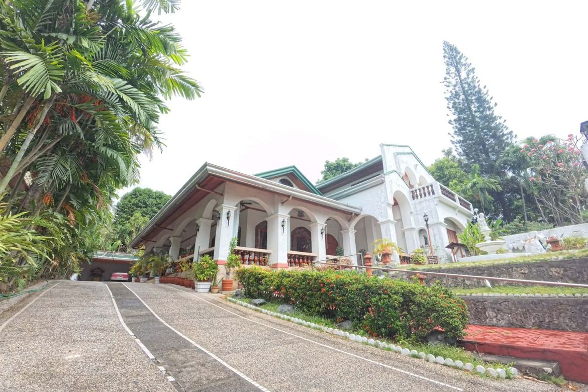 4 Bedroom House for Sale in Barangka, Marikina, Metro Manila