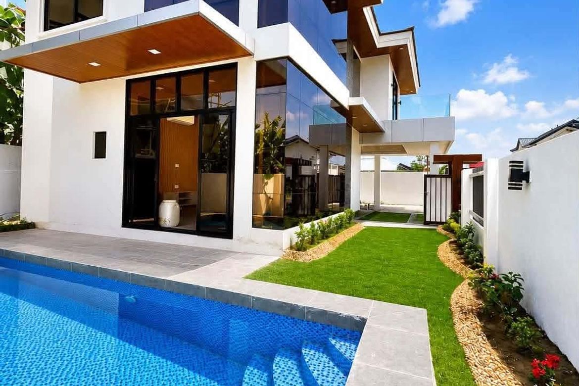 4 Bedroom House for Sale in Basak, Lapu-Lapu, Cebu
