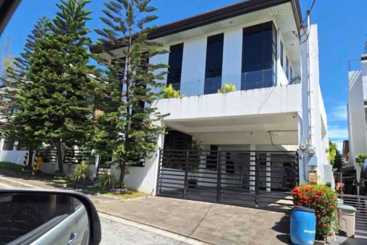 4 Bedroom House for Sale in Batasan Hills, Quezon City, Metro Manila
