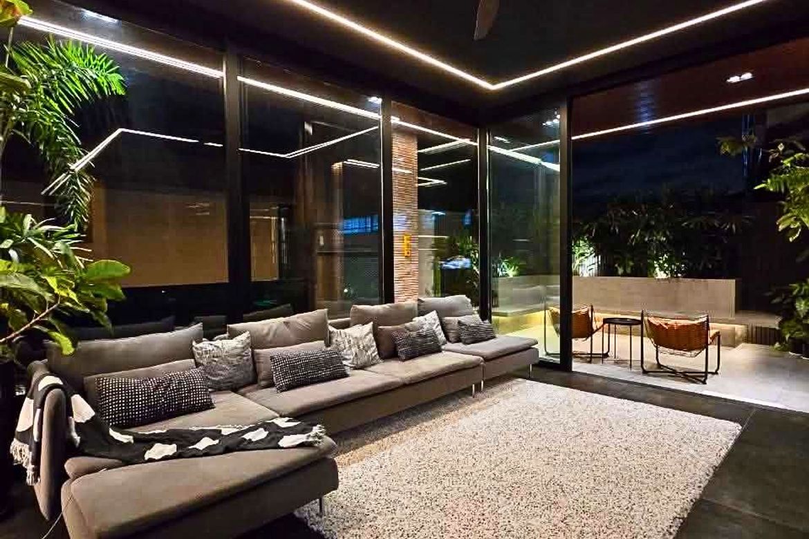 4 Bedroom House for Sale in Batasan Hills, Quezon City, Metro Manila