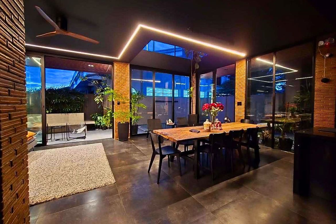 4 Bedroom House for Sale in Batasan Hills, Quezon City, Metro Manila – photo 2