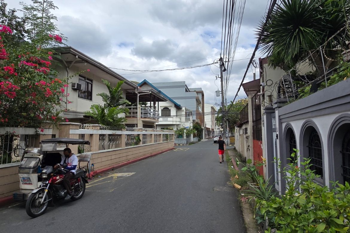 4 Bedroom House for Sale in Batis, San Juan, Metro Manila – photo 3