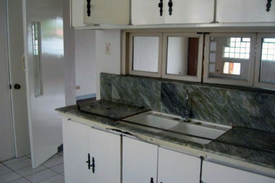 4 Bedroom House for Sale in Bel-Air, Makati, Metro Manila – photo 7