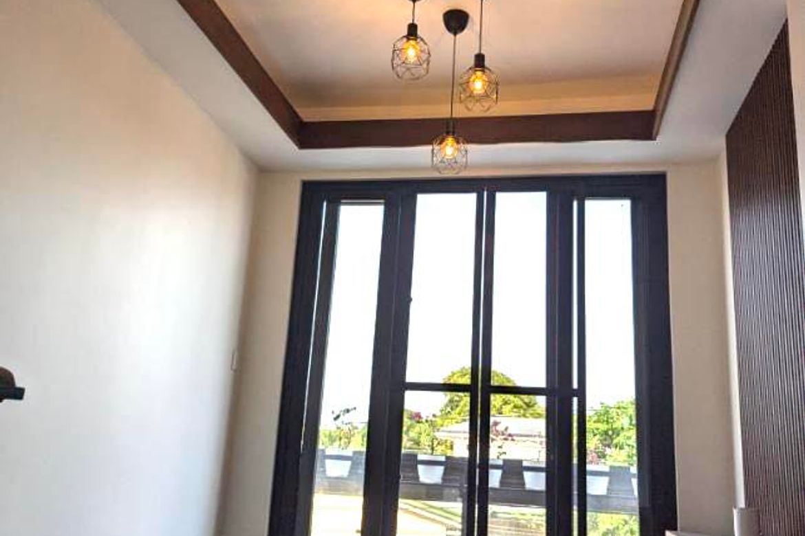 4 Bedroom House for Sale in BF Homes Executive Village, Almanza Uno, Las Piñas, Metro Manila