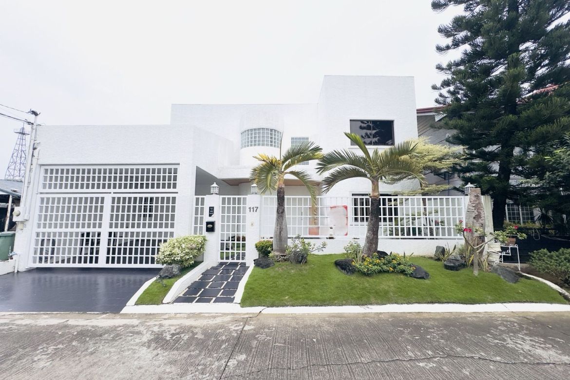 4 Bedroom House for Sale in BF Homes Parañaque, BF Homes, Parañaque, Metro Manila