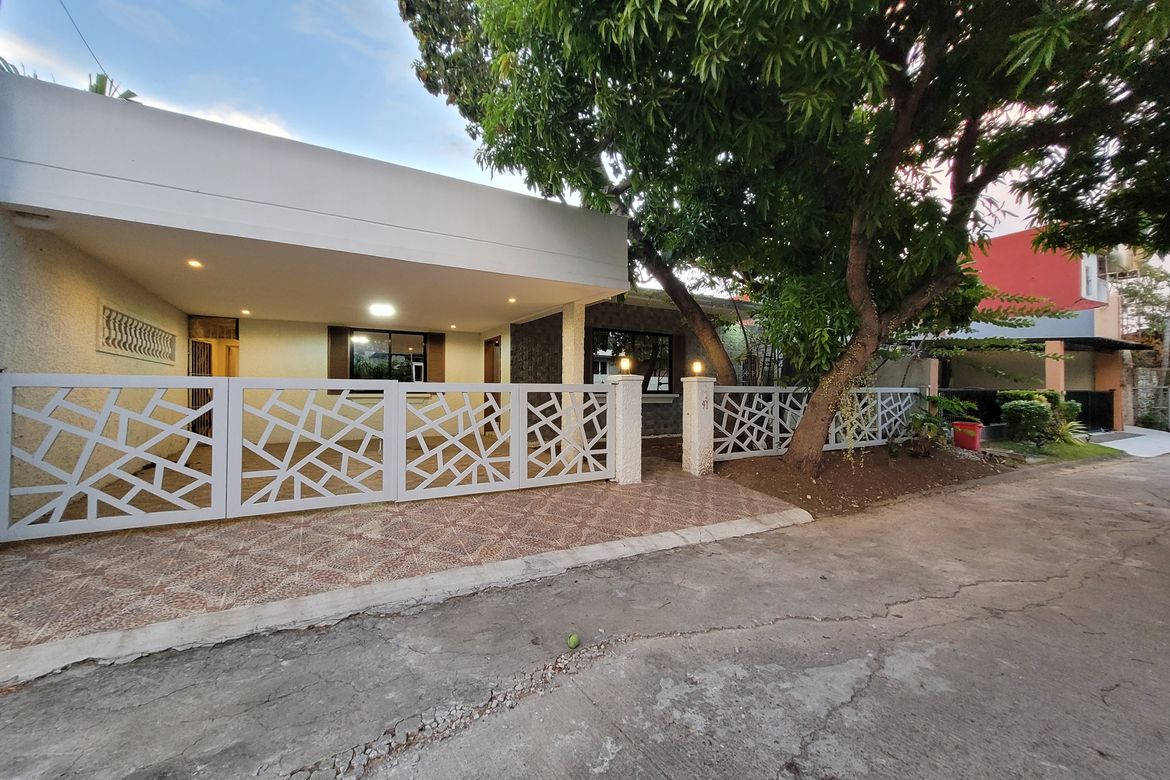 4 Bedroom House for Sale in BF Homes Parañaque, BF Homes, Parañaque, Metro Manila